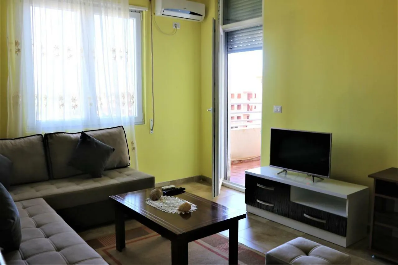 Cozy New Apartment Velipoja